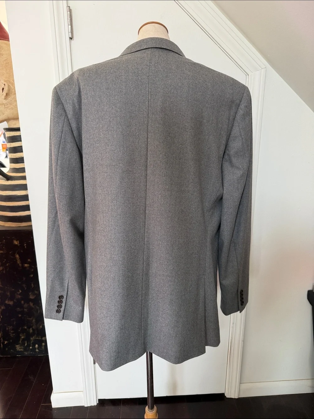 Men's Tailored Gray Two-Button Sport Coat